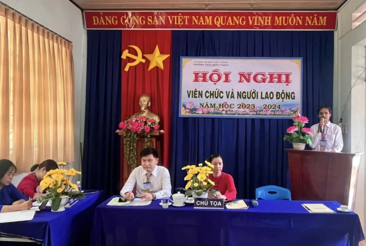 Hội nghị viên chức và người lao động năm học 2023-2024