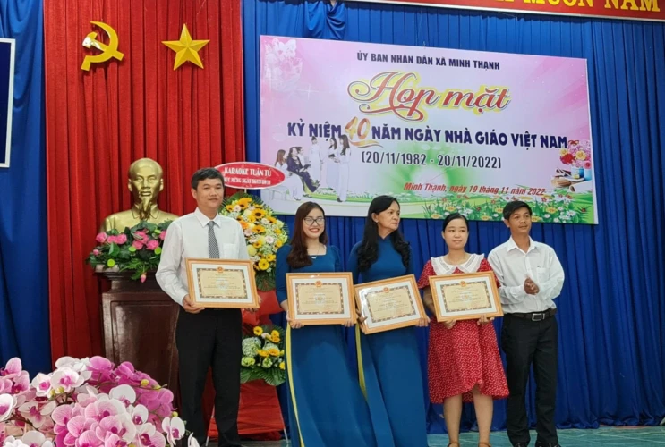 Kỉ niệm 40 năm ngày Nhà giáo Việt Nam