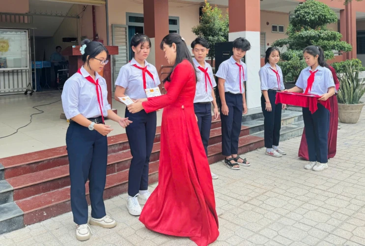 Tuyên dương các lớp xuất sắc trong Hội thi mừng Xuân Ất Tỵ 2025
