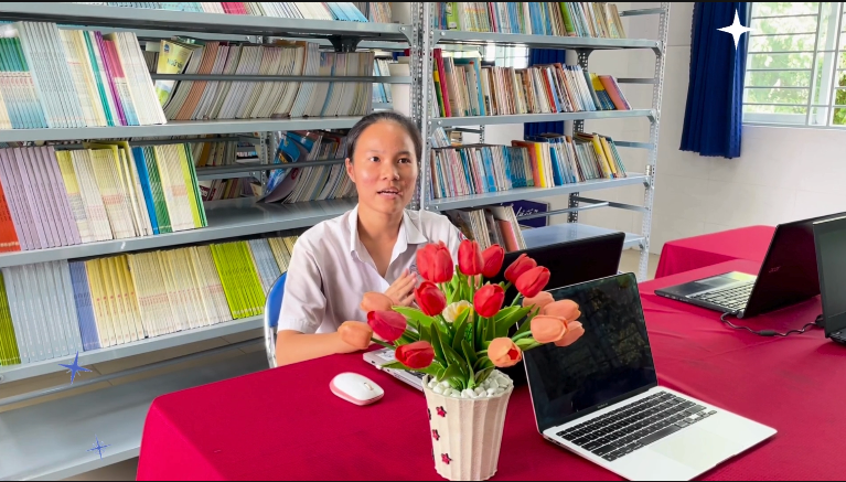 Học sinh trường THCS Nguyễn Văn Cừ hào hứng chia sẻ việc ứng dụng Thư viện số