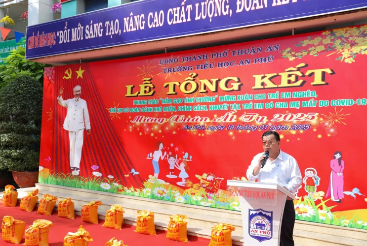 Liên đội Tiểu học An Phú tổng kết phong trào “Nắm gạo tình thương” hỗ trợ trẻ em khó khăn dịp Tết