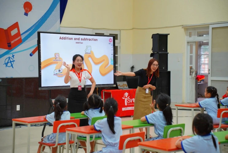 Tập huấn chuyên đề "Tăng cường sự tương tác trong lớp học" cho giáo viên Tiếng Anh Tiểu học
