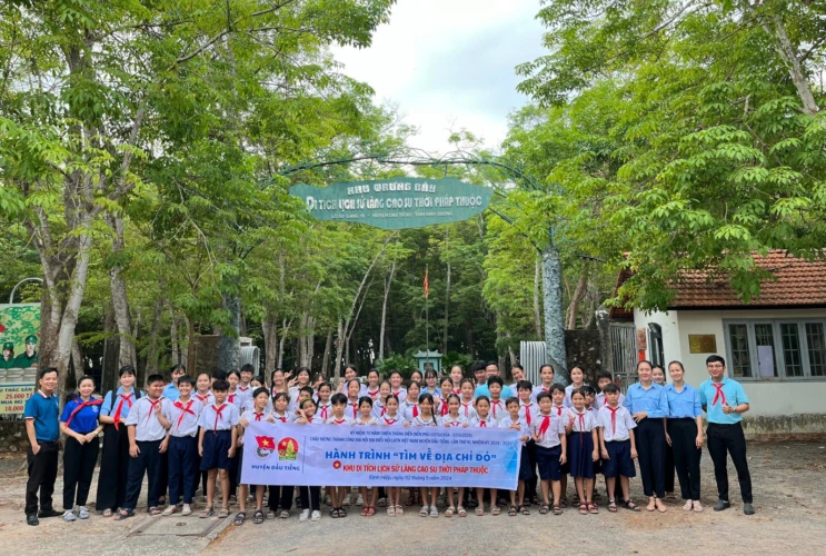 Hành trình đi tìm Địa Chỉ Đỏ và triển khai đề án"Đoàn Thanh Niên Cộng Sản Hồ Chí Minh thúc đẩy quyền tham gia của trẻ em vào các vấn đề về trẻ em giai đoạn 2023 - 2027”