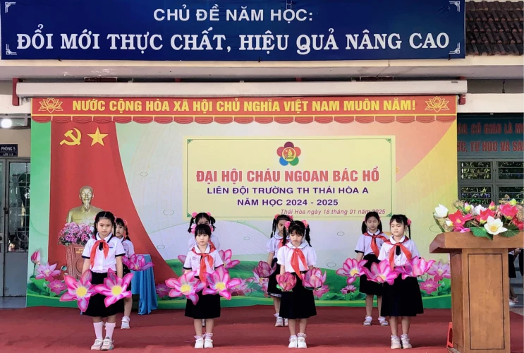 Đại hội Cháu ngoan Bác Hồ Liên đội trường Tiểu học Thái Hoà A