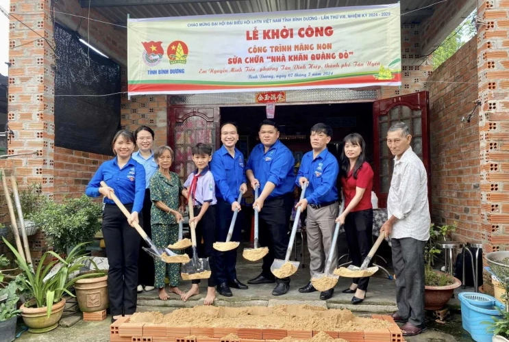 Khởi công Công trình Măng non sửa chữa ngôi nhà Khăn quàng đỏ cho đội viên, thiếu nhi có hoàn cảnh khó khăn