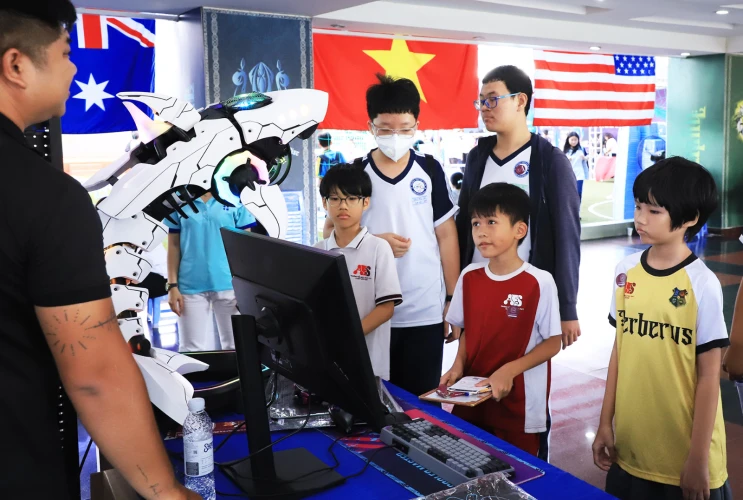 Đưa AI, trợ lý ảo tiếp cận sớm với học sinh, thanh thiếu niên