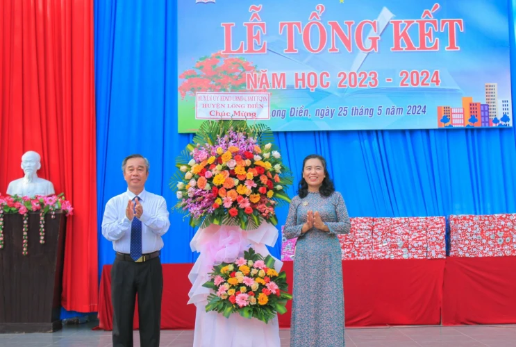 Lễ Tổng Kết Năm Học 2023-2024
