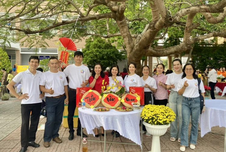 “Tết Sum Vầy” - Chào Xuân Ất Tỵ 2025