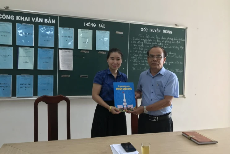 Bổ nhiệm Phó Hiệu Trưởng trường Tiểu học Lê Hồng Phong