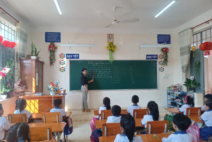 Cuộc thi "Lớp em xanh - sạch - đẹp" của Liên đội Trường TH Trần Quốc Tuấn