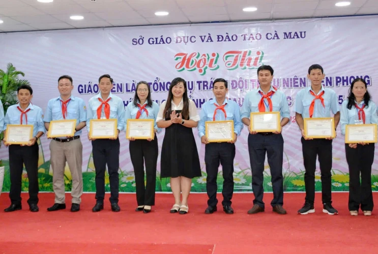 Cà Mau: 51 giáo viên được công nhận danh hiệu Giáo viên làm Tổng phụ trách Đội giỏi cấp tỉnh năm học 2024 – 2025
