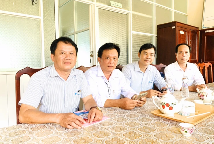 Trường THCS Thuận Hưng kết hợp với nhà mạng VNPT triển khai Công tác chuyển đổi số