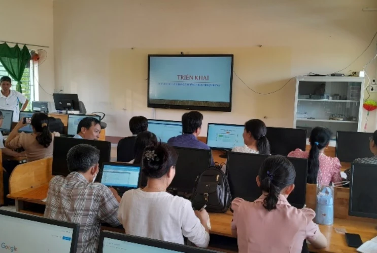 Trường THCS Thuận Hưng Triển khai chuyển đổi số năm học 2023 - 2024