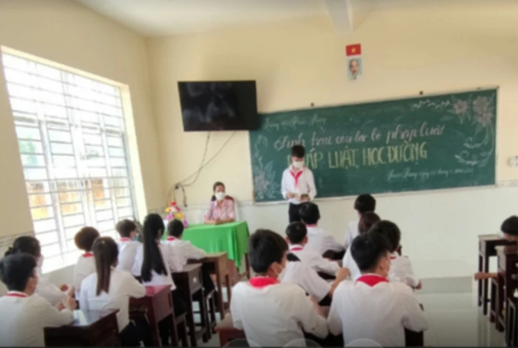 Mô hình Câu lạc bộ “Pháp luật học đường”