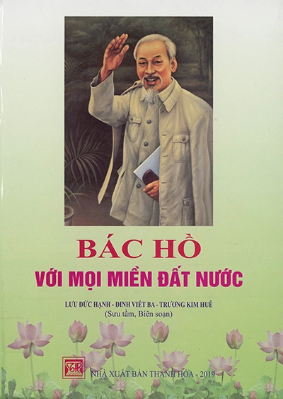 Bác Hồ với mọi miền đất nước