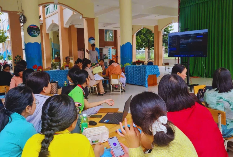 Tập huấn chuyên đề "Ứng dụng các công cụ trí tuệ nhân tạo trong dạy và học"