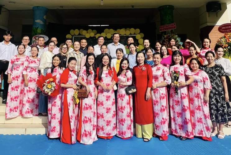Kỉ niệm 42 năm ngày Nhà giáo Việt Nam (20/11/1982 - 20/11/2024)