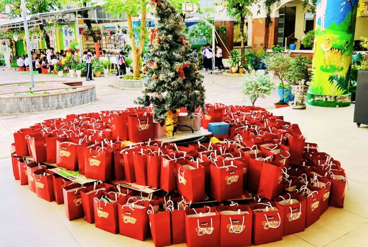 Không khí Giáng Sinh rộn ràng tại trường Tiểu học Cái Khế 1