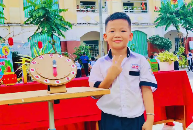 Trường Tiểu học Cái Khế 1: Lan tỏa tinh thần sáng tạo qua sản phẩm tái chế
