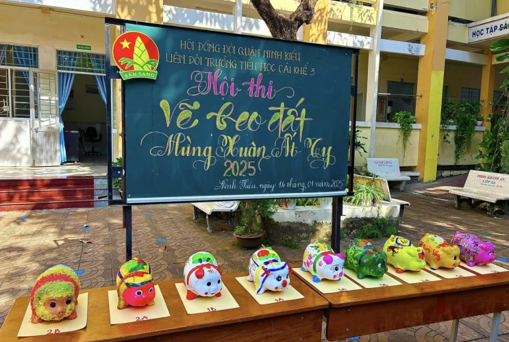 Hội thi “Vẽ heo đất”