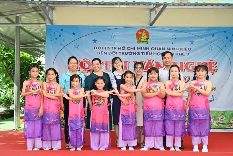 Hội thi văn nghệ chào mừng Ngày Nhà giáo Việt Nam 20/11