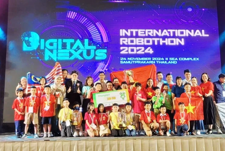Học sinh TP Cần Thơ đoạt giải cao Cuộc thi Robothon Quốc tế 2024