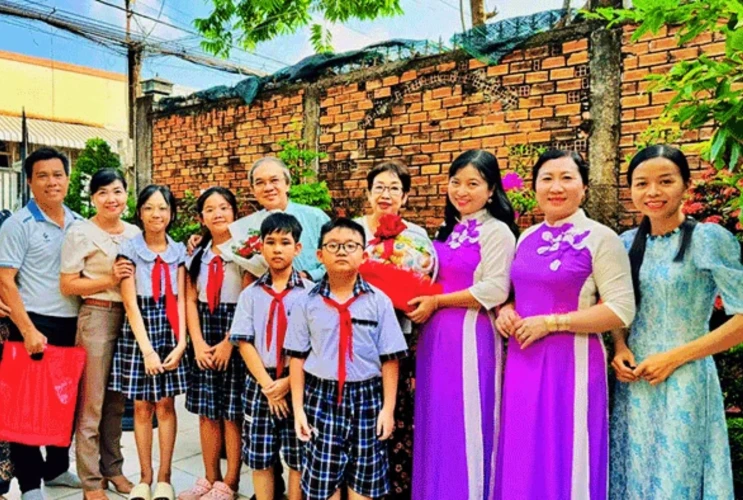 Sôi nổi hoạt động kỷ niệm Ngày Nhà giáo Việt Nam