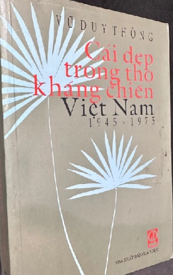 Cái đẹp trong thơ kháng chiến Việt Nam 1945-1975