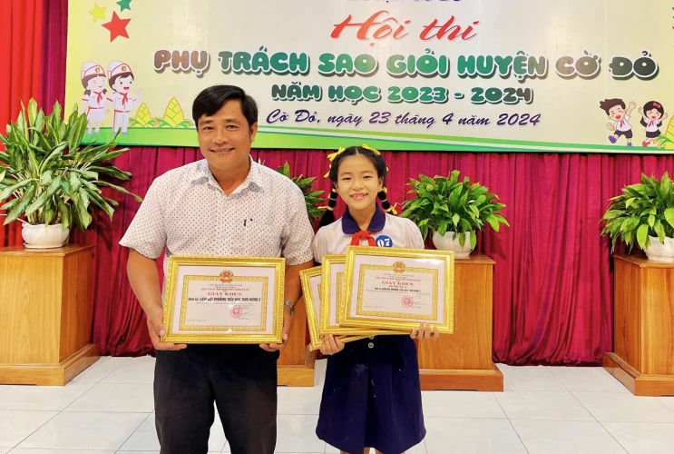 Hội thi "Phụ trách Sao giỏi huyện Cờ Đỏ"