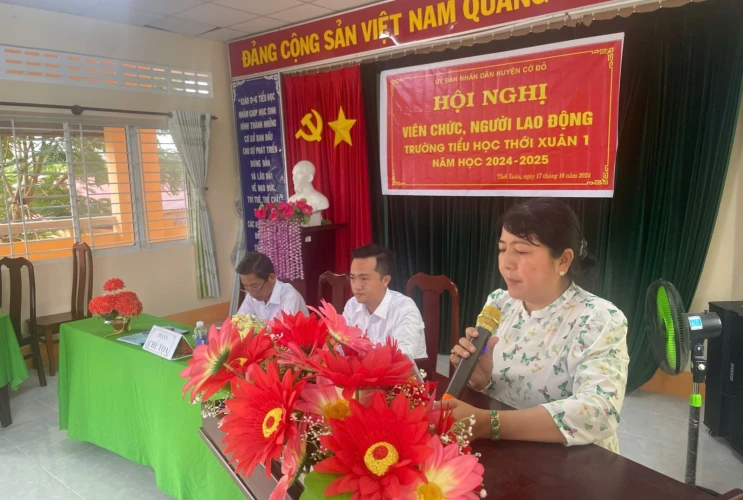 Hội nghị Viên chức - người lao động năm học 2024 - 2025