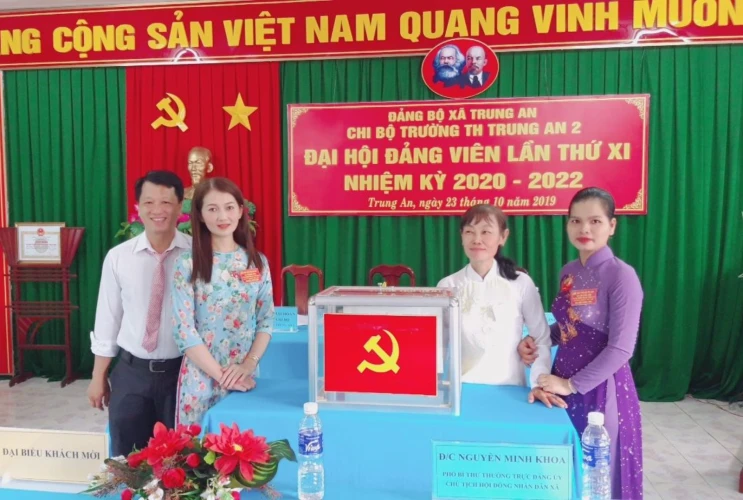 Chi bộ Trường Tiểu học Trung An 2 tổ chức thành công Đại hội Chi bộ nhiệm kì 2020-2022