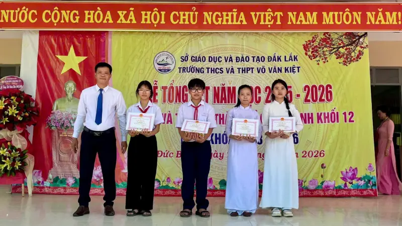Trường THCS&THPT Võ Văn Kiệt nhìn lại hành trình nỗ lực và trưởng thành trong năm học 2025 – 2026