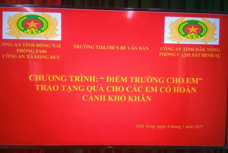 Chương trình “Điểm trường cho em” – Trao yêu thương, tiếp bước đến trường