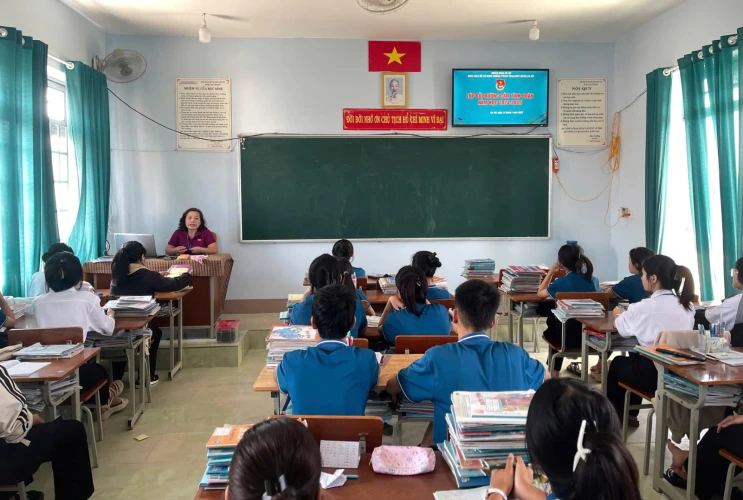 Lớp bồi dưỡng cảm tình Đoàn năm học 2024-2025