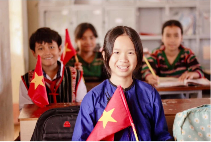 Học Sinh Trường PTDTNT THCS & THPT Huyện Đắk Mil Hưởng Ứng Phong Trào "Tự Hào Màu Cờ Tôi Yêu"