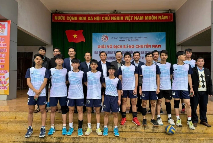 Tham Gia Giải Bóng Chuyền Nam Chào Mừng Kỷ Niệm 80 Năm Ngày Thành Lập Quân Đội Nhân Dân Việt Nam