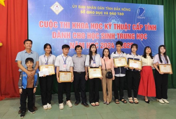 Gặt Hái Thành Công Tại Cuộc Thi KHKT Cấp Tỉnh Năm Học 2024-2025