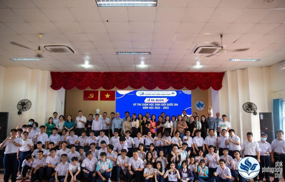 Lễ ra quân đội tuyển trường PTNK tham dự kỳ thi HSGQG