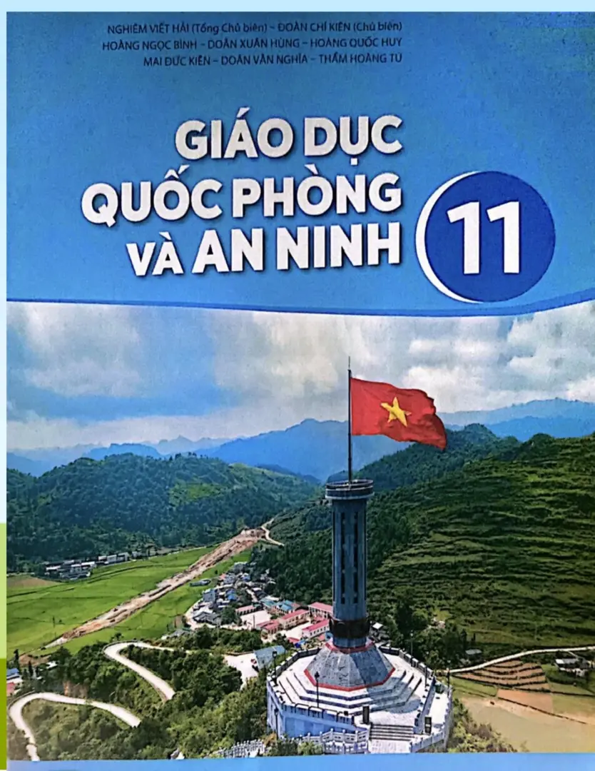 Sách giáo khoa Giáo dục quốc phòng và an ninh 11