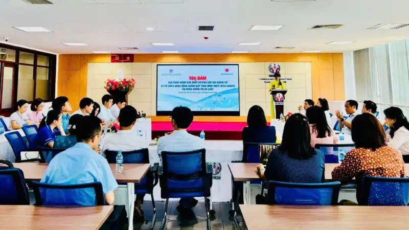 Nâng cao chất lượng bài giảng số tại Khoa Chính trị và Luật thông qua tọa đàm UTEx MOOCs