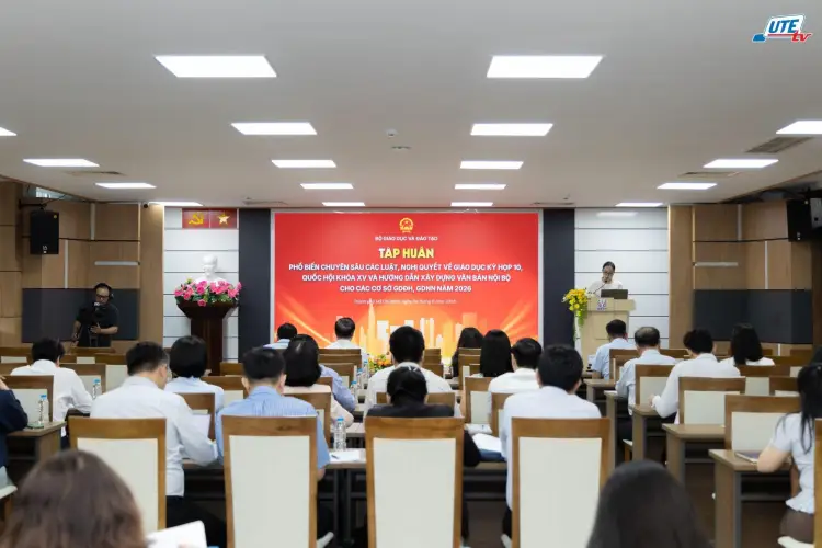 Bộ GD&ĐT tổ chức Tập huấn phổ biến chuyên sâu các luật, nghị quyết mới về giáo dục năm 2026 tại HCM-UTE