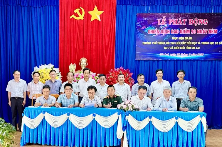 Cam kết 90 ngày đêm hoàn 7 trường nội trú liên cấp vùng biên giới Gia Lai