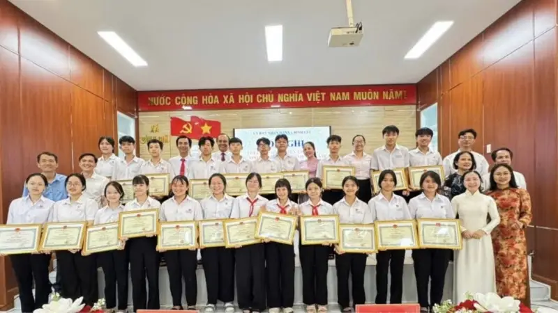 Xã Bình Giã Tuyên Dương Học Sinh Tiêu Biểu Lan Tỏa Tinh Thần Hiếu Học