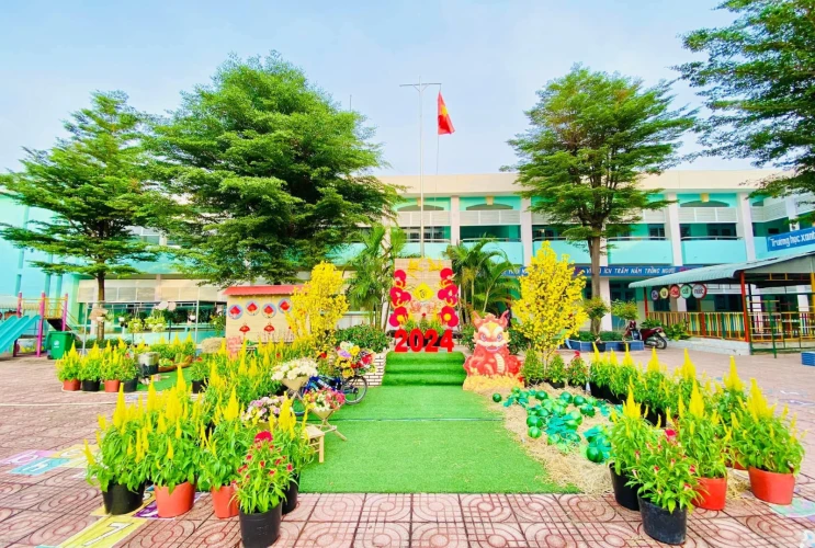 Hội chợ ẩm thực - mừng Đảng, mừng xuân Giáp thìn 2024
