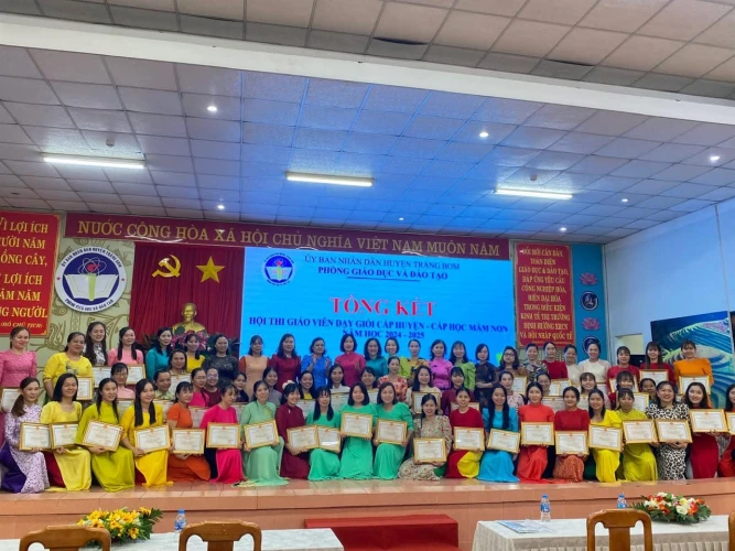 Tổng kết Hội thi Giáo viên dạy giỏi cấp huyện - Cấp học Mầm non năm học 2024-2025