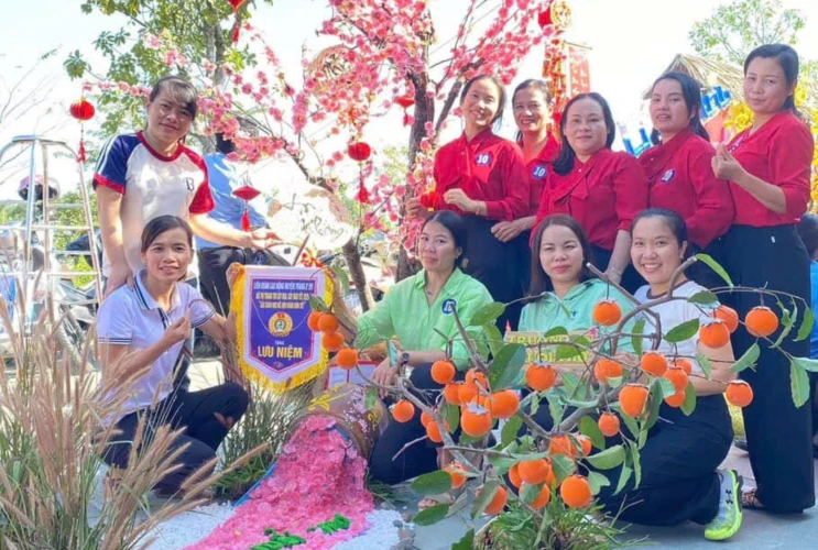 Hội Thi Trang Trí Cây Mai, Cây Đào 2025 – Chủ Đề “Xuân Sum Vầy”