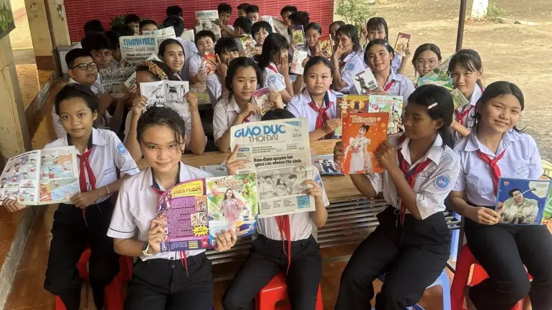 Liên Đội THCS Phan Bội Châu Phát Động Phong Trào “Đọc Và Làm Theo Báo Đội” Năm Học 2025 – 2026
