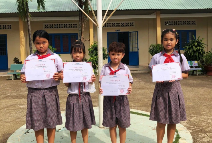 Trường Tiểu học An Bình trao giải Tuần lễ đọc sách DLib K12