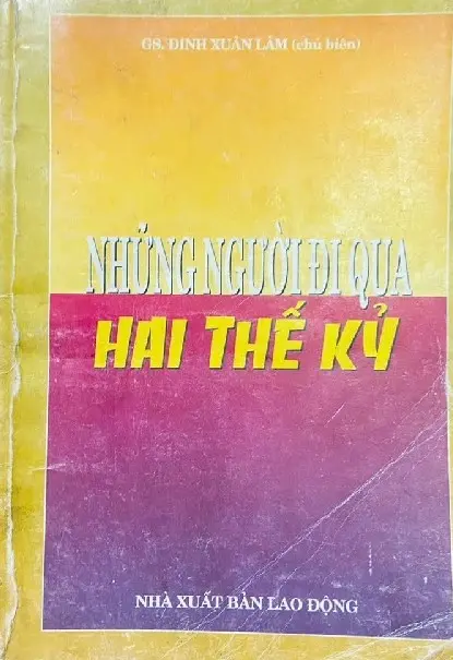 Những người đi qua hai thế kỷ