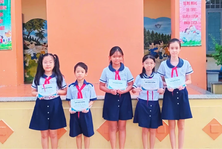 TOP 5 "Bạn đọc tiêu biểu" trong tuần: Ai sẽ được gọi tên?